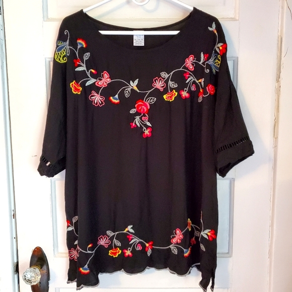 Time and Tru Tops - Floral Mexican Inspired Embroidered Top
